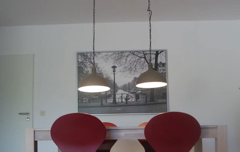 Zwei Hängelampen an einem Anschluss anschließen » bauredakteur.de