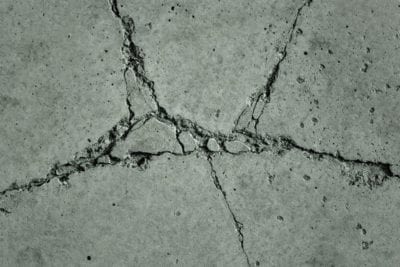 Schäden im Estrich und Betonboden sanieren