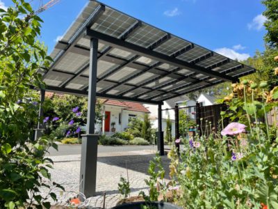 Solar Carports: Vorteile, Nachteile & für wen es sich rentiert