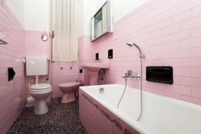 Badezimmer in Mietwohnung verschönern: Tipps und Ideen