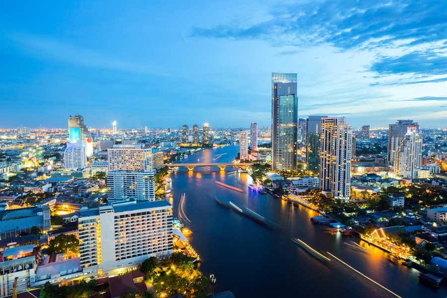 Skyline von Bangkok mit ihren 108 Wolkenkratzern