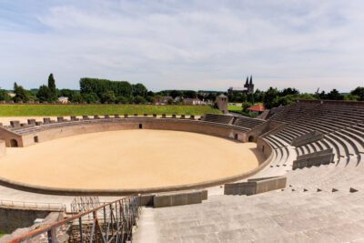 Von Trier bis Köln: Die berühmtesten Bauwerke der Römer in Deutschland xanten-amphitheater