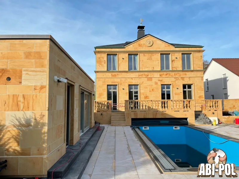 Villa mit Pool